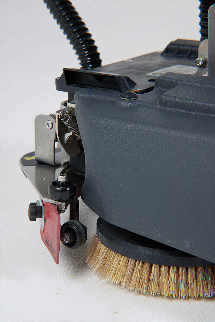 MIRA ERGO 40 | Autolaveuse compacte à batteries – 410 mm – 500 m²/h Haute pression